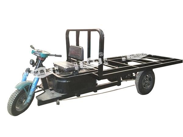 裝粉條專用電動(dòng)三輪搬運(yùn)車